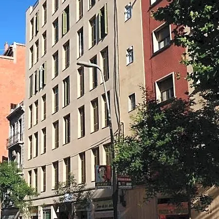 Pierre & Sants