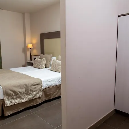 Apartament Pierre & Sants *