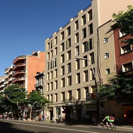 Pierre & Sants Appartamento Barcellona